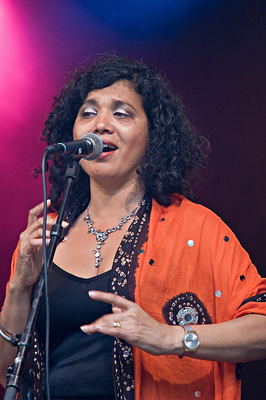 28   Sandhya Sanjana (Ramesh Shotham) 